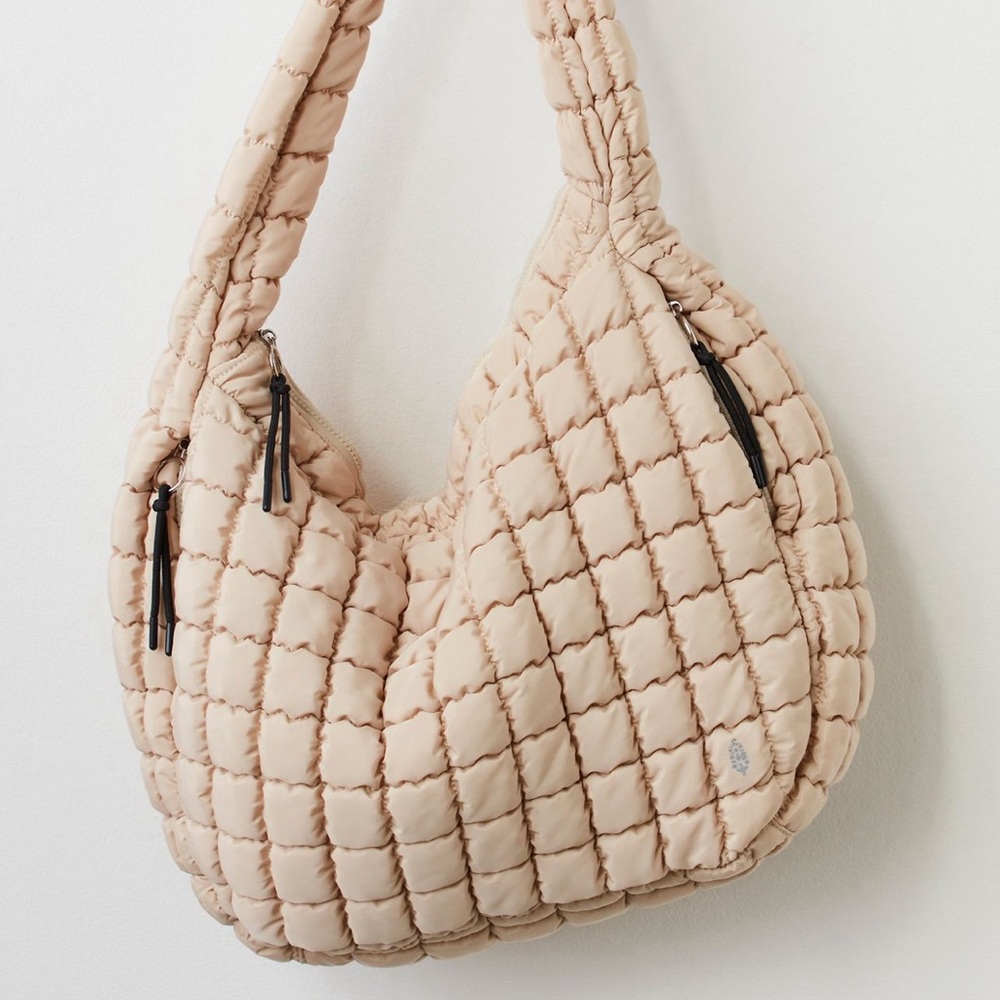 Free people movement quilted carryall in off white like new!